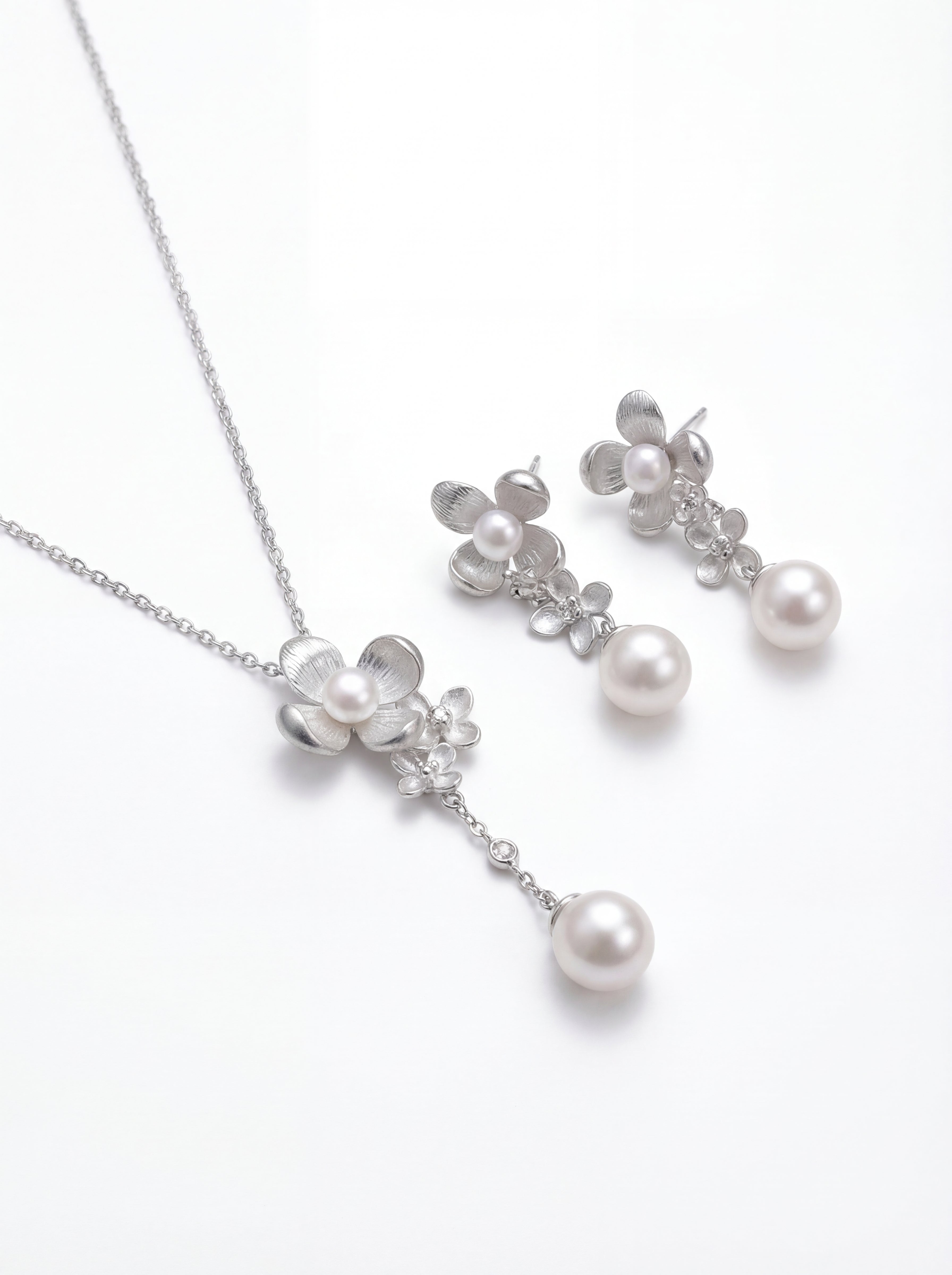 "Silver Frost Floral" Pearl Drop Jewelry Set (Earrings & Necklace)