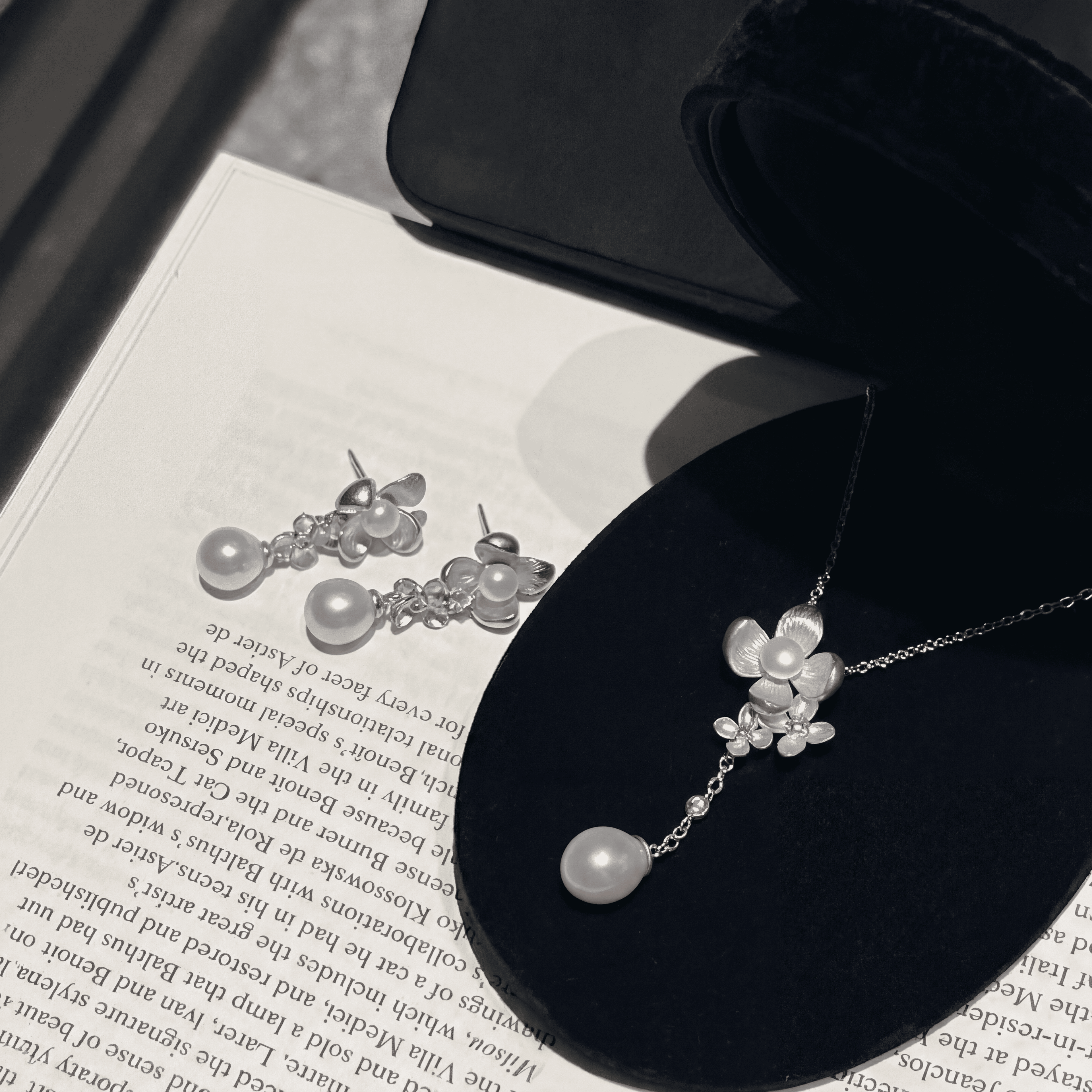 "Silver Frost Floral" Pearl Drop Jewelry Set (Earrings & Necklace)