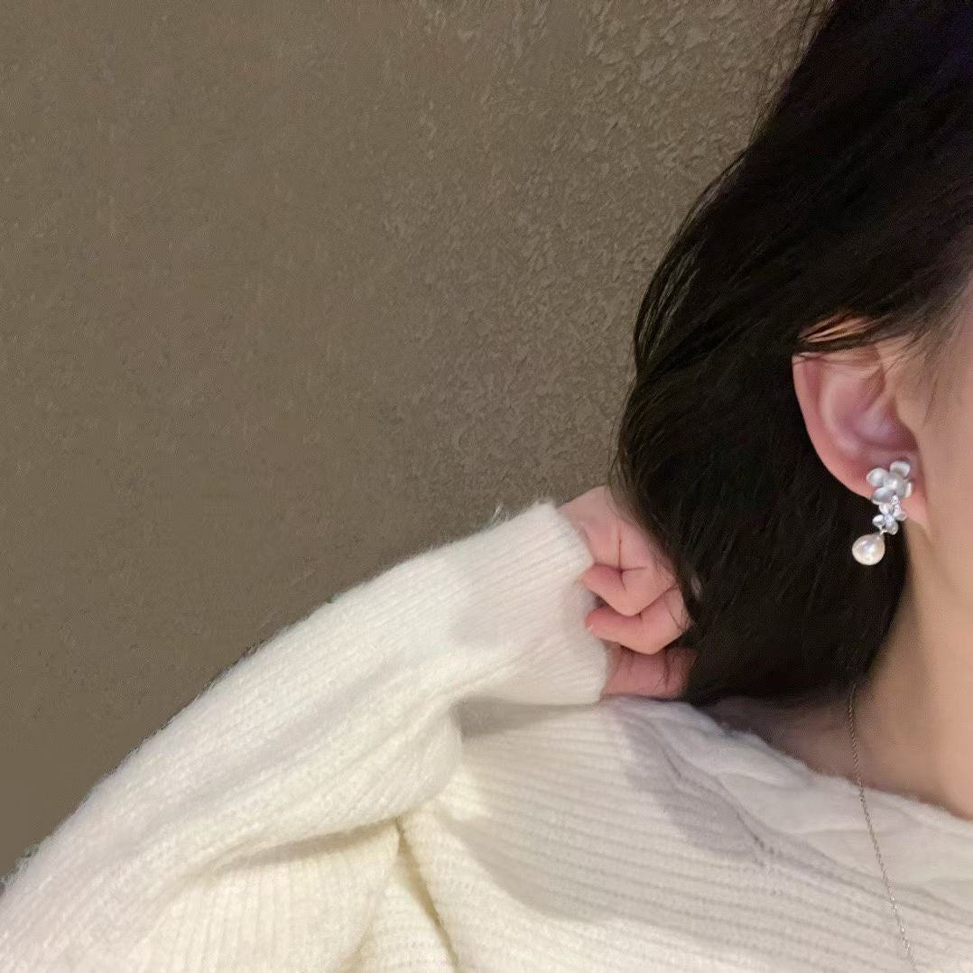 "Silver Frost Floral" Pearl Drop Jewelry Set (Earrings & Necklace)