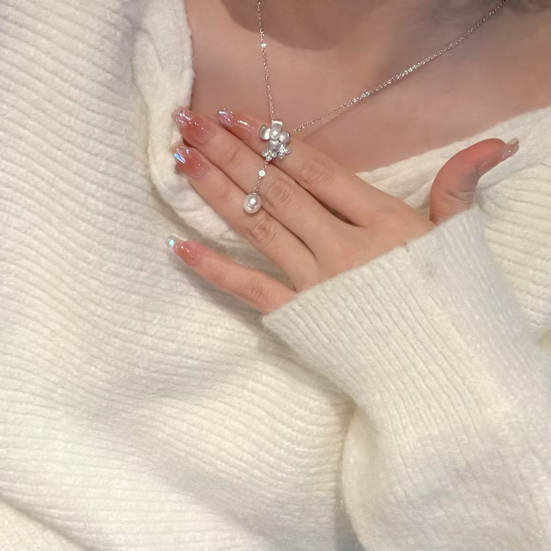 "Silver Frost Floral" Pearl Drop Jewelry Set (Earrings & Necklace)
