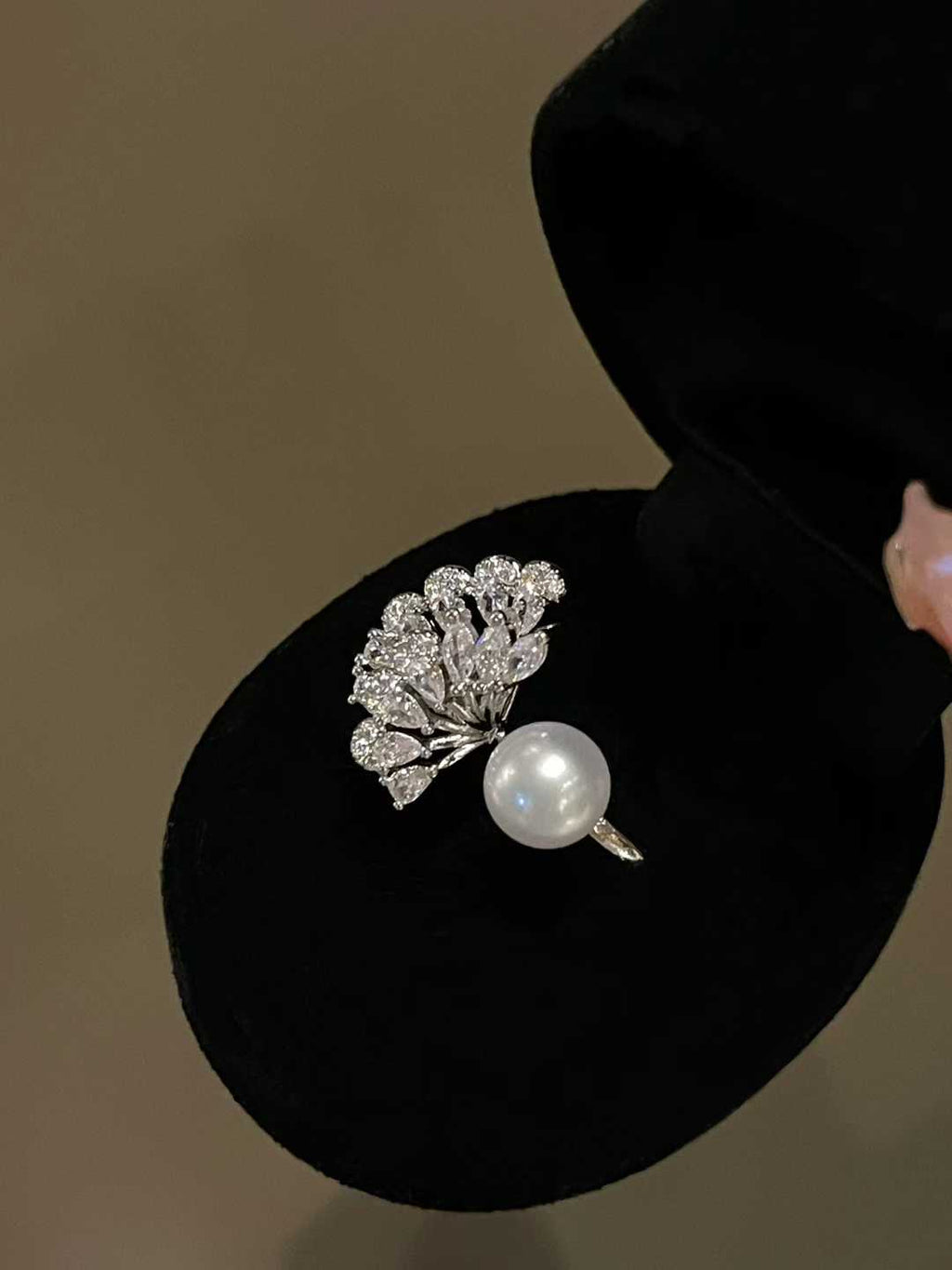 "Crystal Fan" Pearl Statement Open Ring